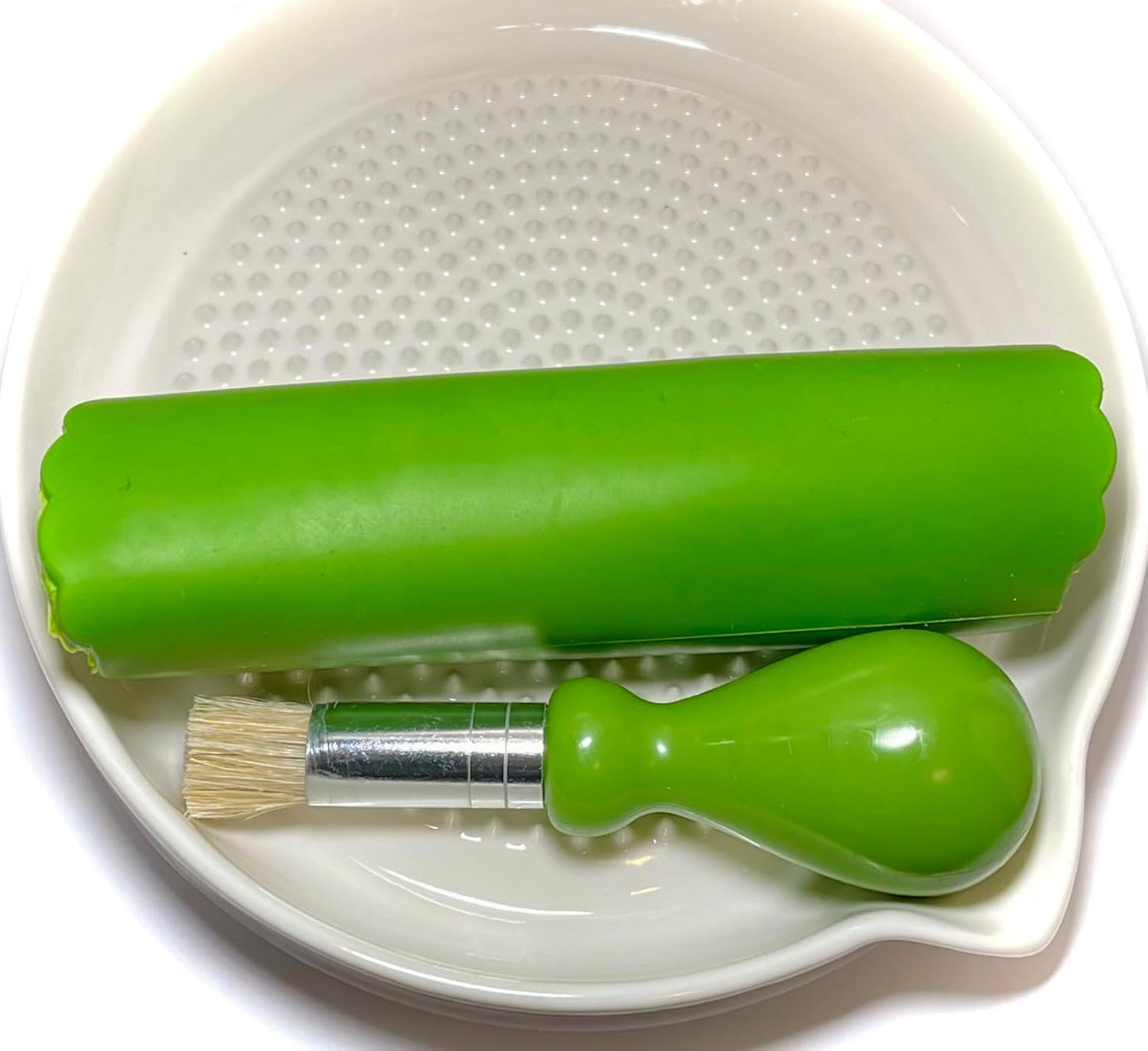 Premium Ceramic Garlic Grater Plate Set - Large White Modern | Includes 6" Plate, Peeler, and Brush - For Strawberries, Ginger, Chocolate, Cheese, and more - Make your own puree!