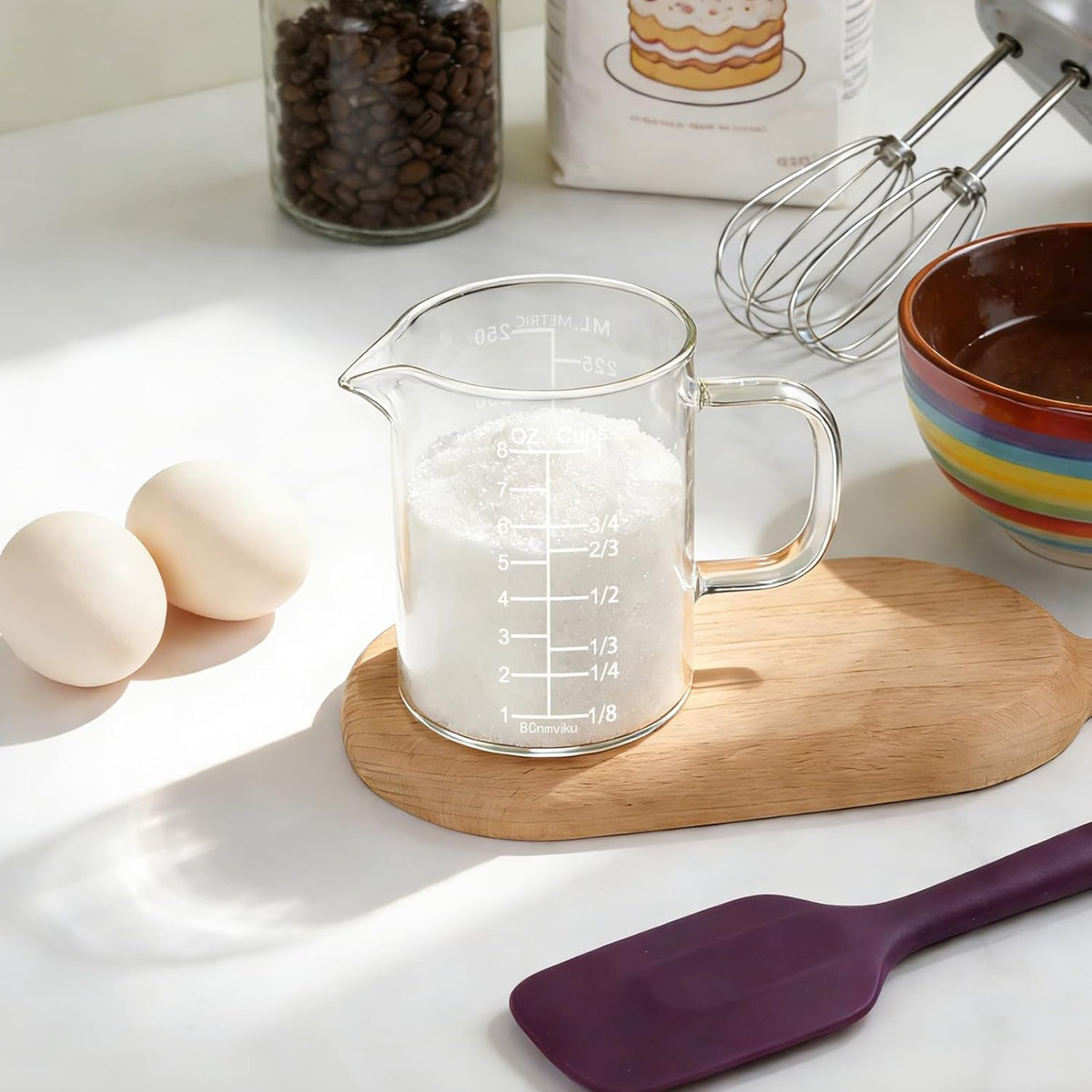Glass Measuring Cup with Handle, 8OZ/250ML/1 CUP High Borosilicate Heat Resistant Glass Measuring Cup with Clear Markings (oz, Cup, ml) & Pour Spout, Microwave Safe