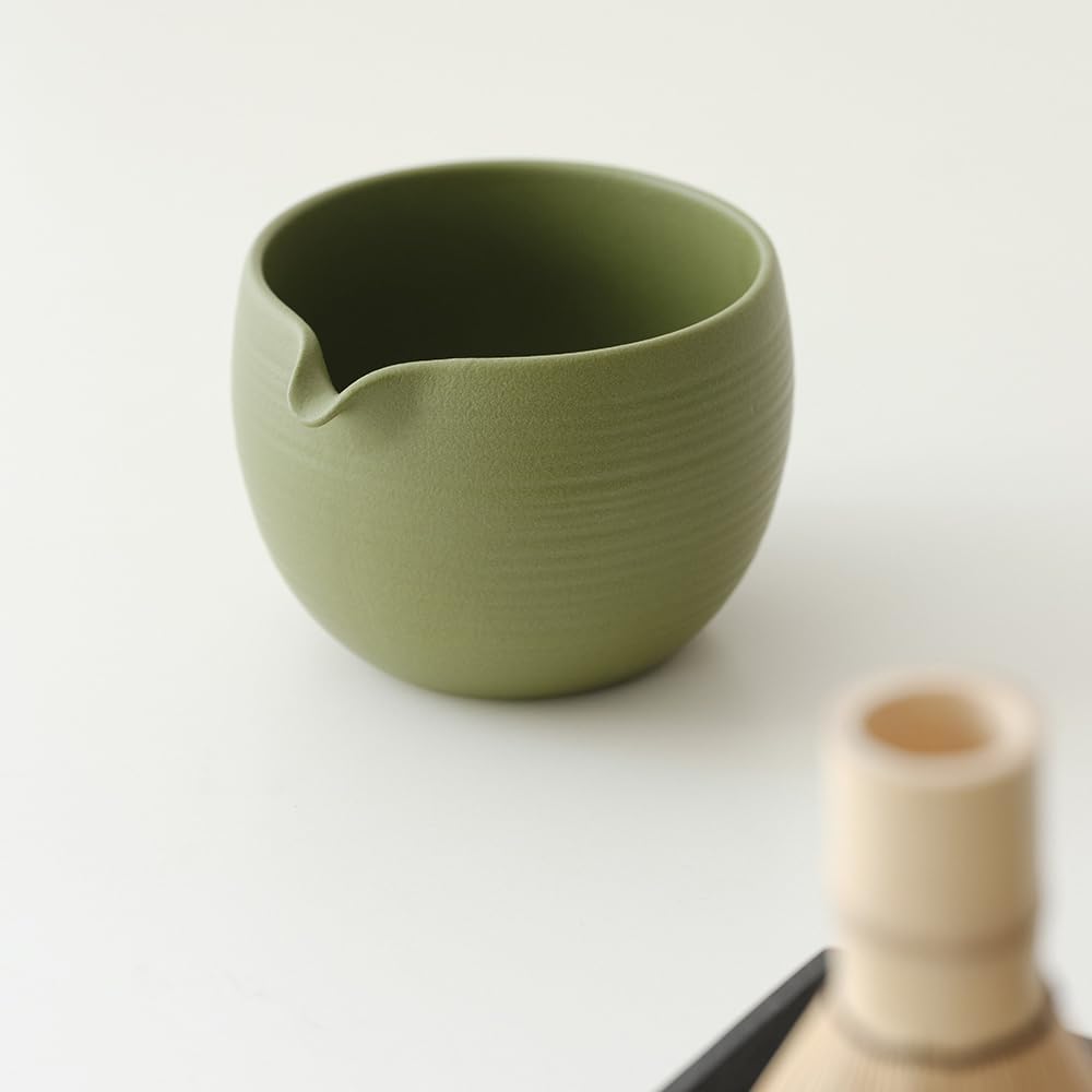 Matcha Whisk Set, Ceramic Matcha Bowl & Whisk Holder, Bamboo Accessory, Modern Design (Matte Crème, Pouring Spout) (Matte Crème)