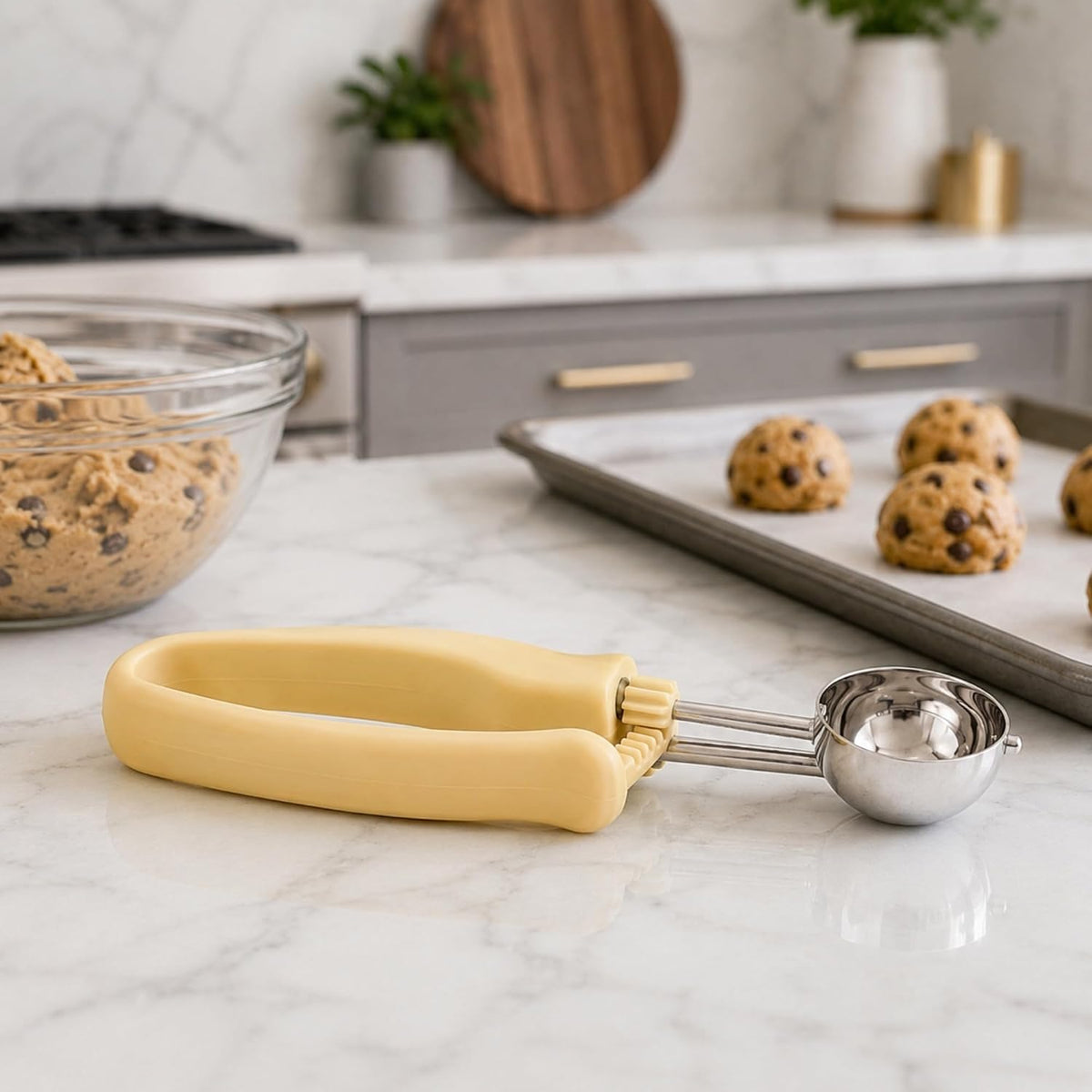 Ice Cream Scoop 1 Case 1.4 oz Stainless Steel Portioner Commercial Kitchen Tool Comfortable Grip Dishwasher-Safe Ambidextrous Handle