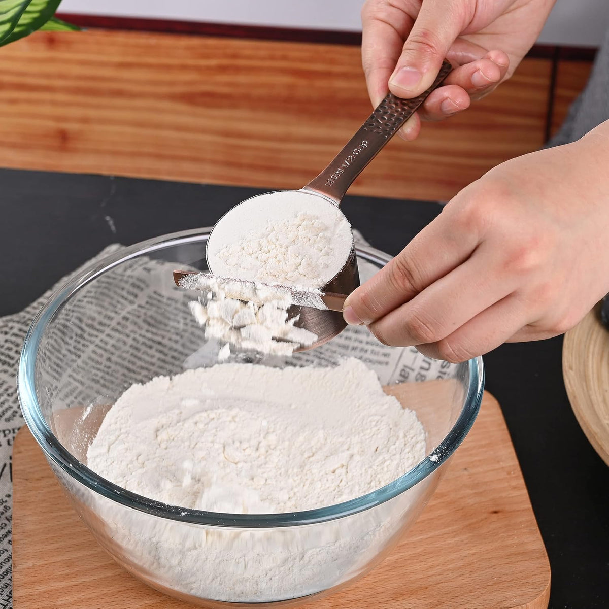 Copper Measuring Cups and Spoons Set, Metric & US Stainless Steel 5 Measuring Cups and 6 Measuring Spoons for Baking & Kitchen