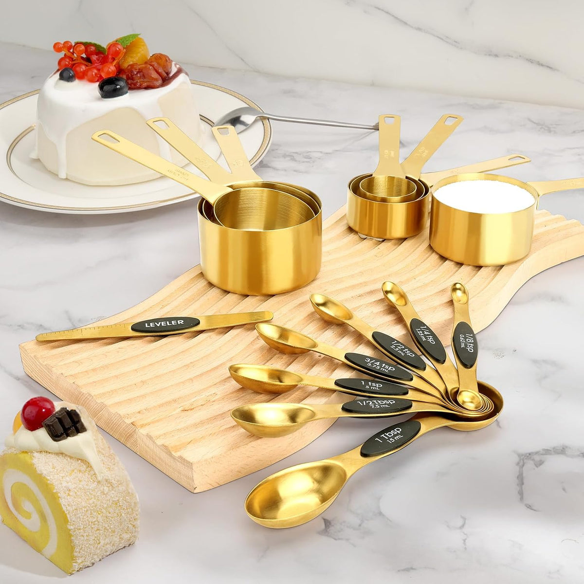 15pcs Gold Magnetic Measuring Spoons and Cups Set, Stainless Steel 8 Dual Sided Magnetic Measuring Spoons set with Leveler, 7 Cups, Measurement for Liquid and Dry Ingredients for Kitchen