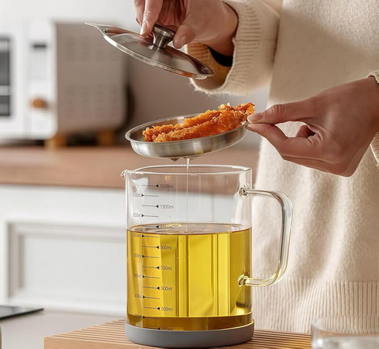 Premium Bacon Grease Saver with Strainer - Large 1.5L Grease Container for Kitchen with Stainless Steel Filter, Used Oil Storage & Bacon Drippings Keeper (50oz, Borosilicate Glass, Non-Slip Base)