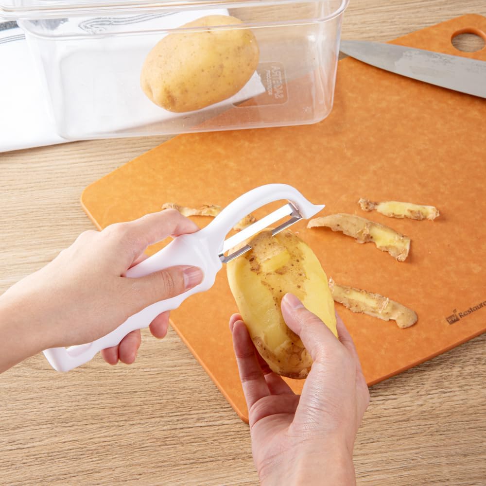 Vegetable Peeler 1 Count 7.5 x 1.5 x 0.5 Inches Stainless Steel Kitchen Peeler With Ergonomic Soft Grip Handle And Swivel Blade, Durable Blue For Fruits And Veggies