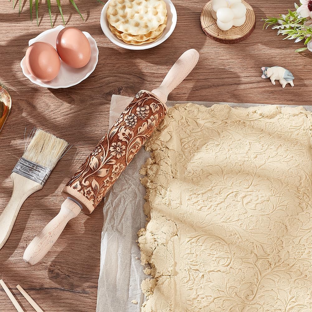 Embossed Wooden Rolling Pin Darker 3D Flower Rattan 35cm Rolling Pin for Thanksgiving Baking Biscuits DIY Kitchen Tool Baking Accessories Homemade Bakery Pastry Cookie Fondant Dough Pizza