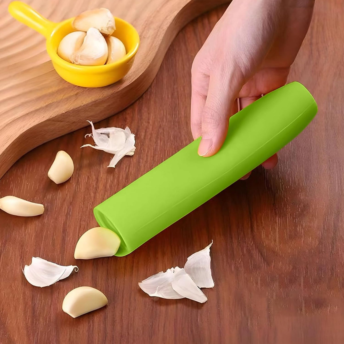 Silicone Garlic Peeler Tube- Garlic Roller Peeling Tube Tool Garlic Odorfree Peel Garlic Easy Roll Tube Useful Kitchen Gadgets (Green)
