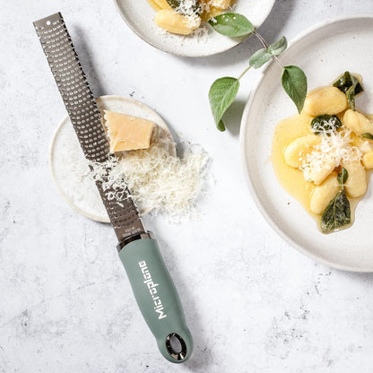 Premium Classic Series Zester 18/8, Black - Lemon Zester & Cheese Grater & Vegetable Grater - Citrus, Parmesan Cheese, Garlic, Ginger, Nutmeg, Chocolate - Stainless Steel Grater