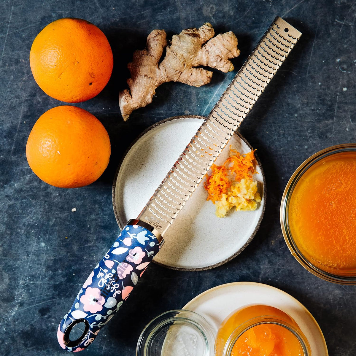 Premium Classic Series Zester 18/8, Black - Lemon Zester & Cheese Grater & Vegetable Grater - Citrus, Parmesan Cheese, Garlic, Ginger, Nutmeg, Chocolate - Stainless Steel Grater
