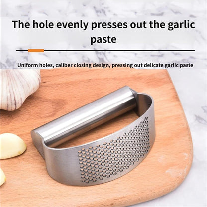 Garlic Press Rocker, Crusher Grinder Masher Bottle opener, Portable Manual Stainless Steel Wide Handle Garlic Crusher with Peeler(Style1-2pcs)