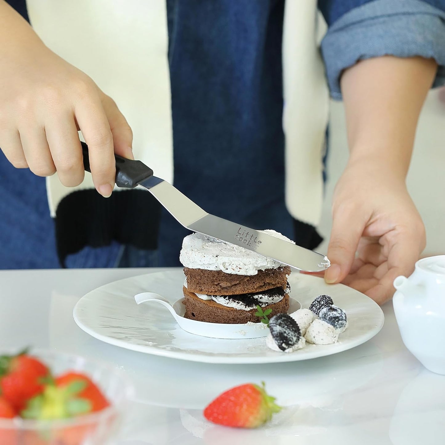 Icing Spatula, Little Cook Stainless Steel Offset Spatula, Cake Spatula with Ergonomic PP Handle, Multi-purpose Frosting Spreader for Home, Kitchen, Baking, Dishwasher Safe (6 inch)