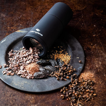 Manual Spice Mill - Cinnamon Grinder and Nutmeg Grater (Black)