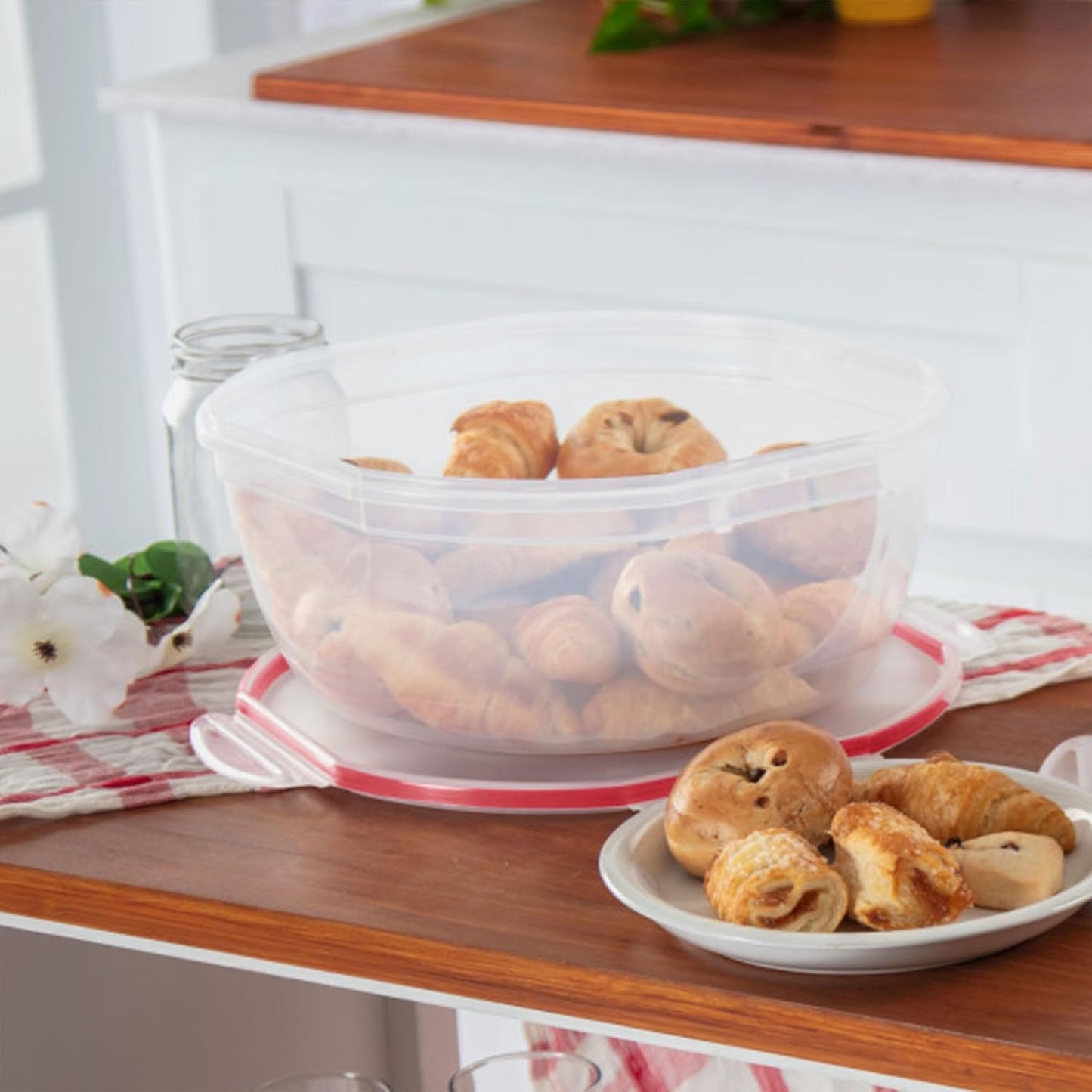 Ultra-Seal 8.1 Qt Bowl, Large Airtight Food Storage Container, Latching Lid, Microwave and Dishwasher Safe, Clear With Red Gasket, 2-Pack