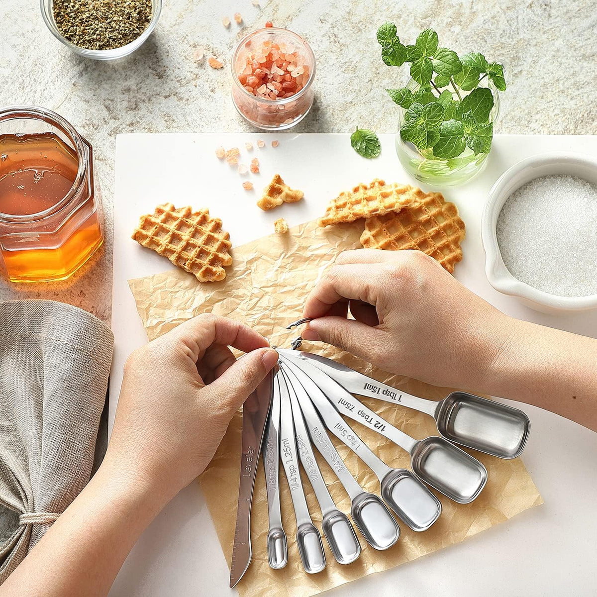 Stainless Steel Measuring Cups and Spoons Set of 14 w/Leveler