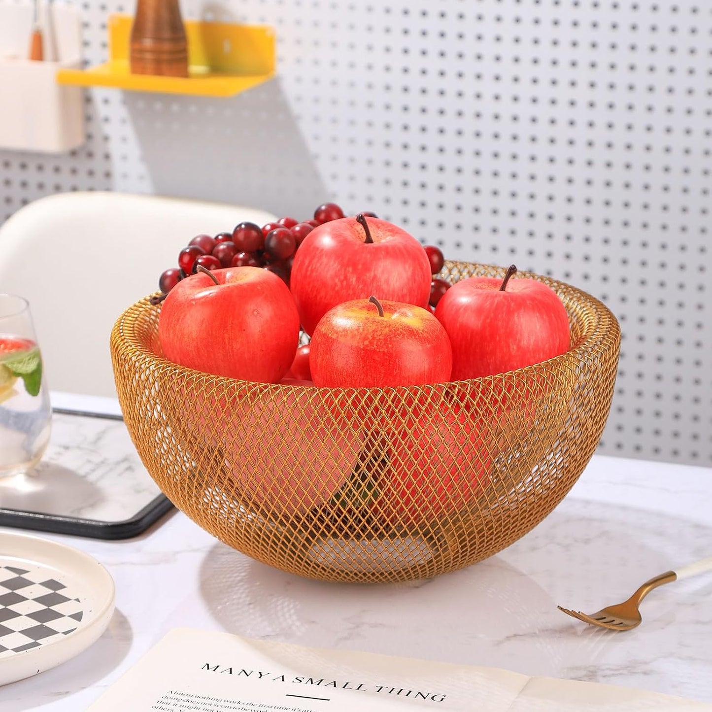 Metal Wire Woven Fruit Storage Bowl Basket for Kitchen, Large Black Mesh Fruit Stand, for Apple, Pineapple, Banana, Orange, Lemon, Pear, Strawberry, Watermelon (Black, Nomal)