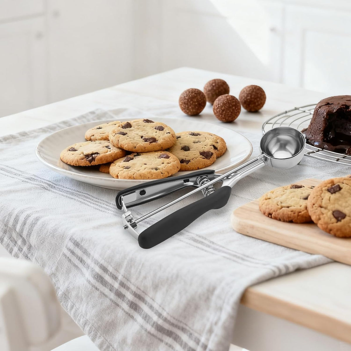Small Cookie Scoop 1 Tablespoon, Size #60 Cookie Dough Scoop, Stainless Steel Ice Cream Scooper with Trigger Release, for Baking Small Cookies, Meatballs, Melon Balls