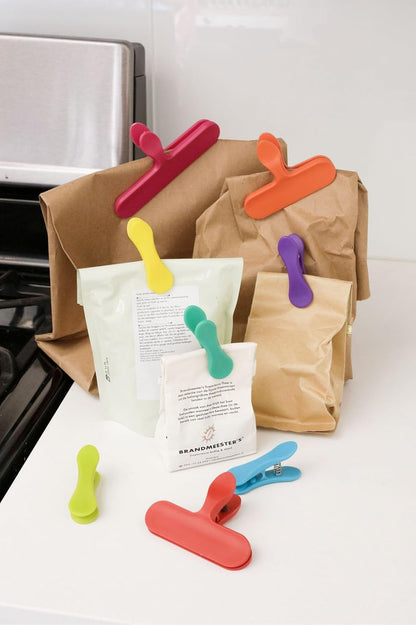 Kikkerland Rainbow Bag Clips, Set of 8, Multicolor