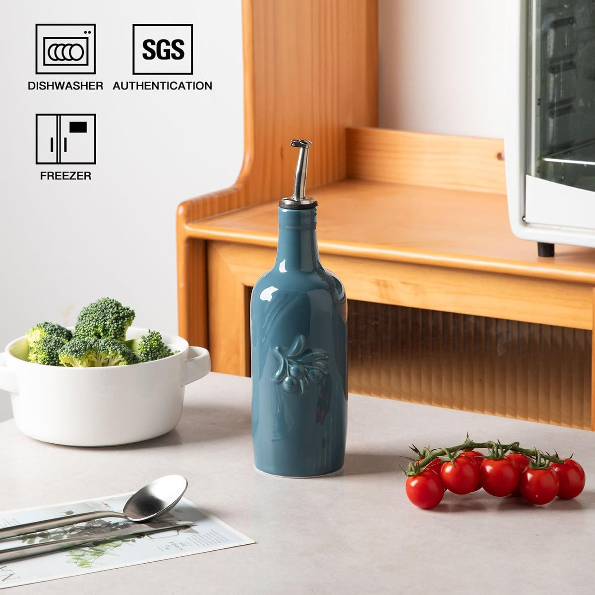 Sweejar Ceramic Olive Oil Dispenser Bottle, 17 FLOZ Oil Bottle with Spout，Porcelain Oil Dispenser for Kitchen,Cooking, Evoo, Vinegar, Soy Sauce, Pack of 1 (Beige)