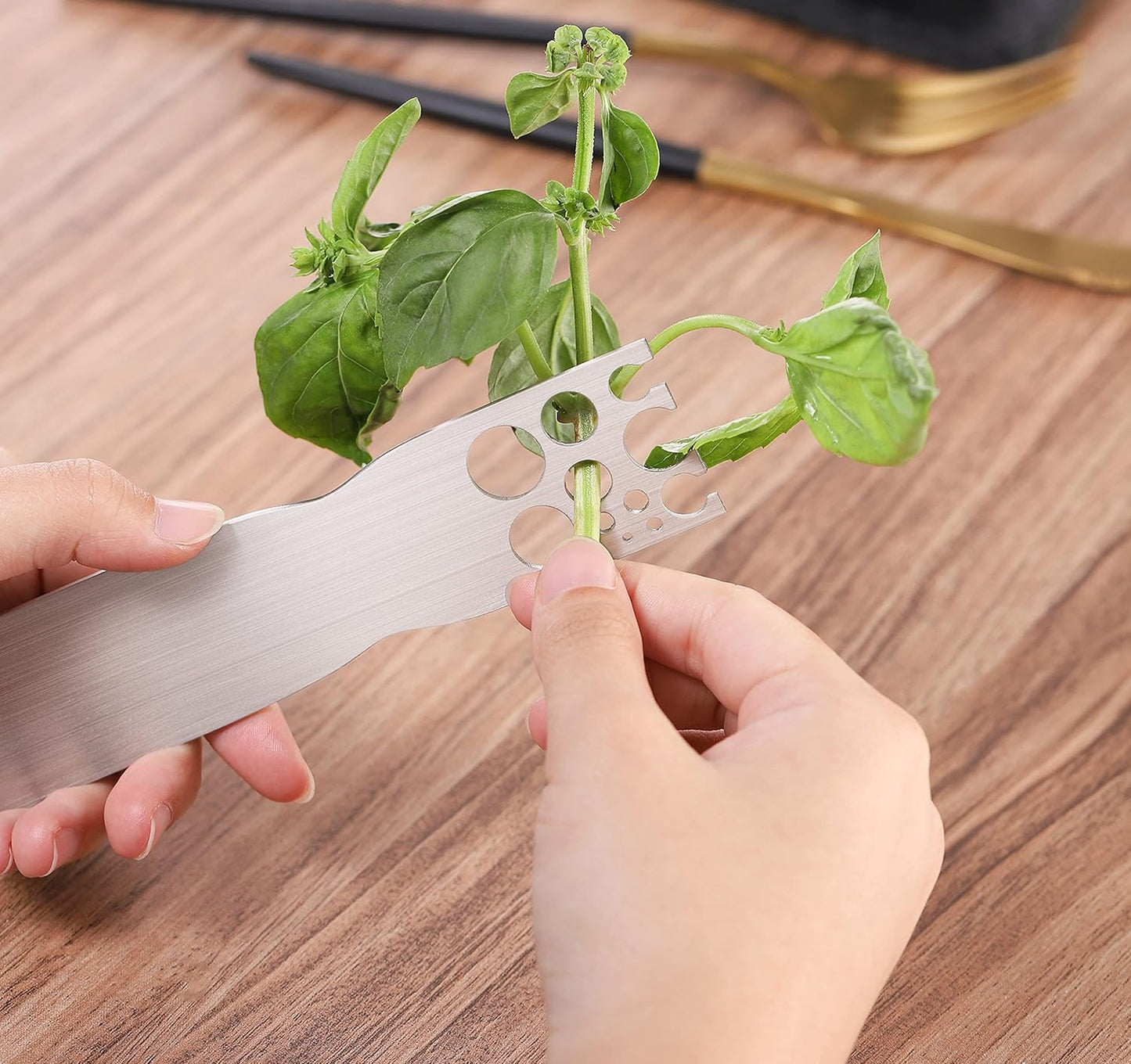 Stainless Steel Herb Stripper Tool for Kale – Leaf Remover & Stem Stripper with Handle for Chard, Collard Greens and Fresh Herbs