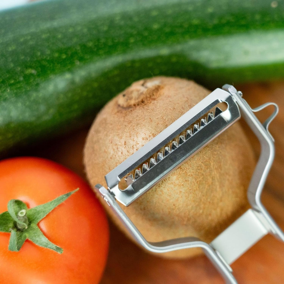 Julienne Slicer, Vegetable Peeler "Black Edition" - Quick and Easy Peeling, Quick Special - Coarse Serrated Stainless Steel Blade, Aluminium, Colour: Anthracite