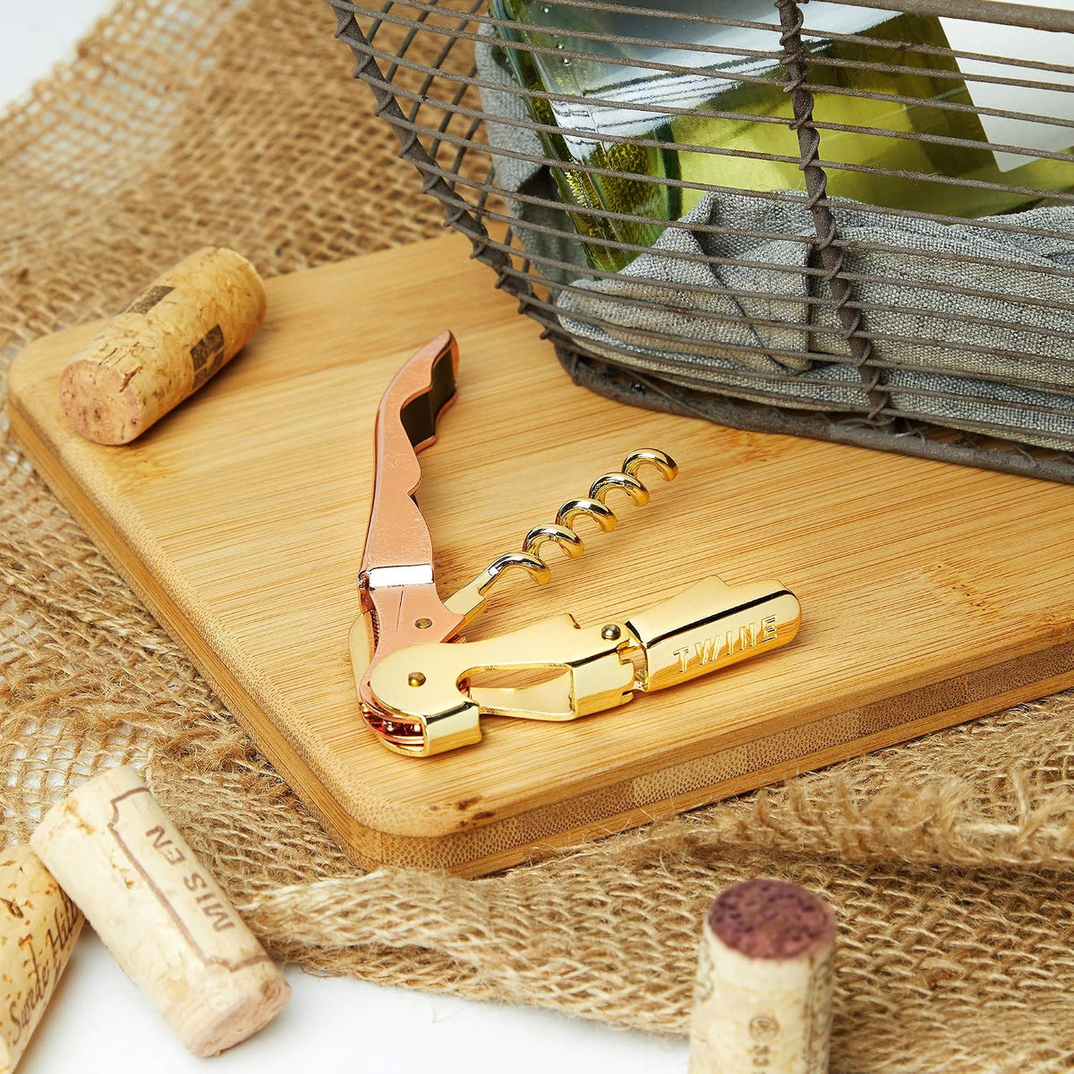 Winged Corkscrew Wine Opener, Versatile Bottle Opener for Beer and Soft Drinks, Stainless Steel with Ergonomic Handle and Sharp Screw for Bartenders, Home Bar, Kitchen, Set of 1, Copper and Gold