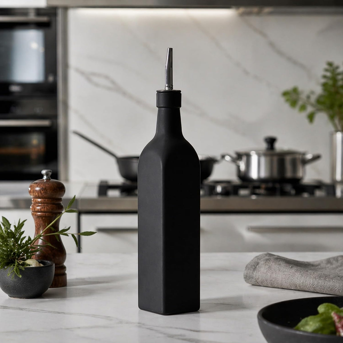 RW Base 16.9 Ounce Olive Oil Dispenser 1 Kitchen Oil Dispenser Bottle - With Stainless Steel Pourer Non-Leaking Black Glass Olive Oil Pourer For Cooking Or Salad Dressings