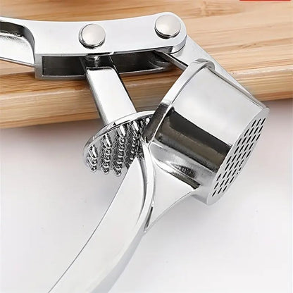 1 Piece Metal Garlic Press, Manual Ginger Crusher, Multi-Functional Kitchen Tool
