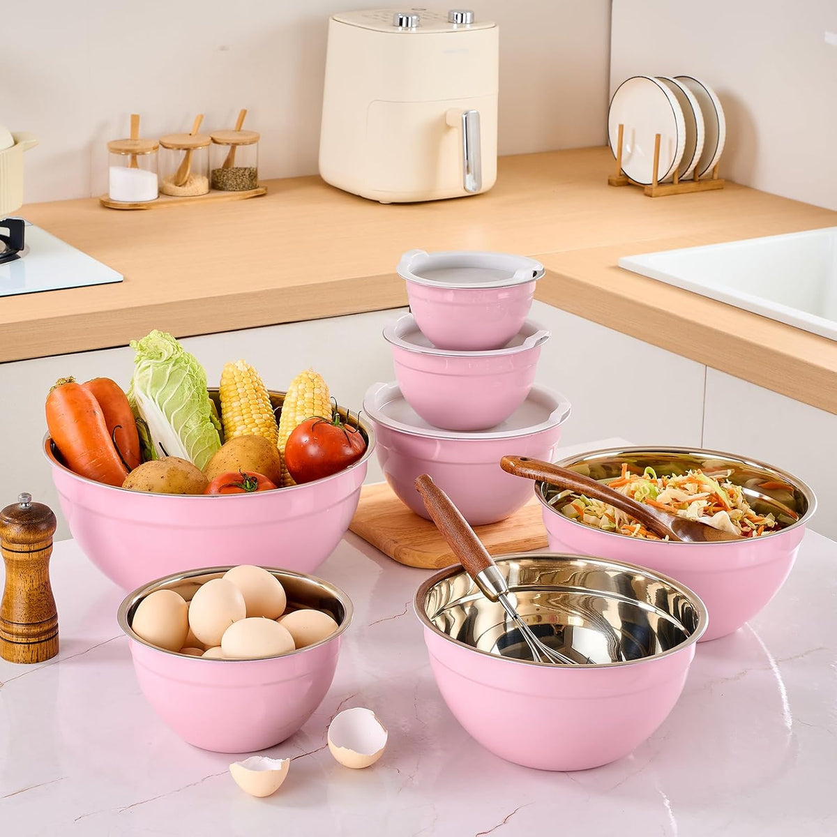 Gold Mixing Bowls with Airtight Lids, Stainless Steel Nesting Mixing Bowls Set of 7, Ideal for Baking, Prepping and Serving Food, Size 7, 3.6, 2.7, 2.1, 1.5, 1.1,0.8 QT, Stackable Design