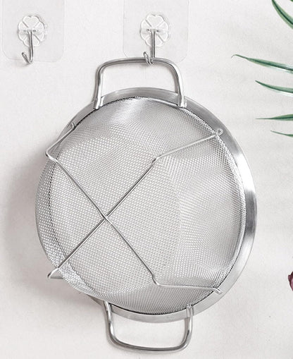 Stainless Steel Mesh Colander Strainer Basket, 3 Quart Fine Mesh Net Colander with Heavy Duty Handles & Wide Rim & Resting Feet for Strain, Drain, Rinse, Fry, Steam or Cook Vegetables & Pasta