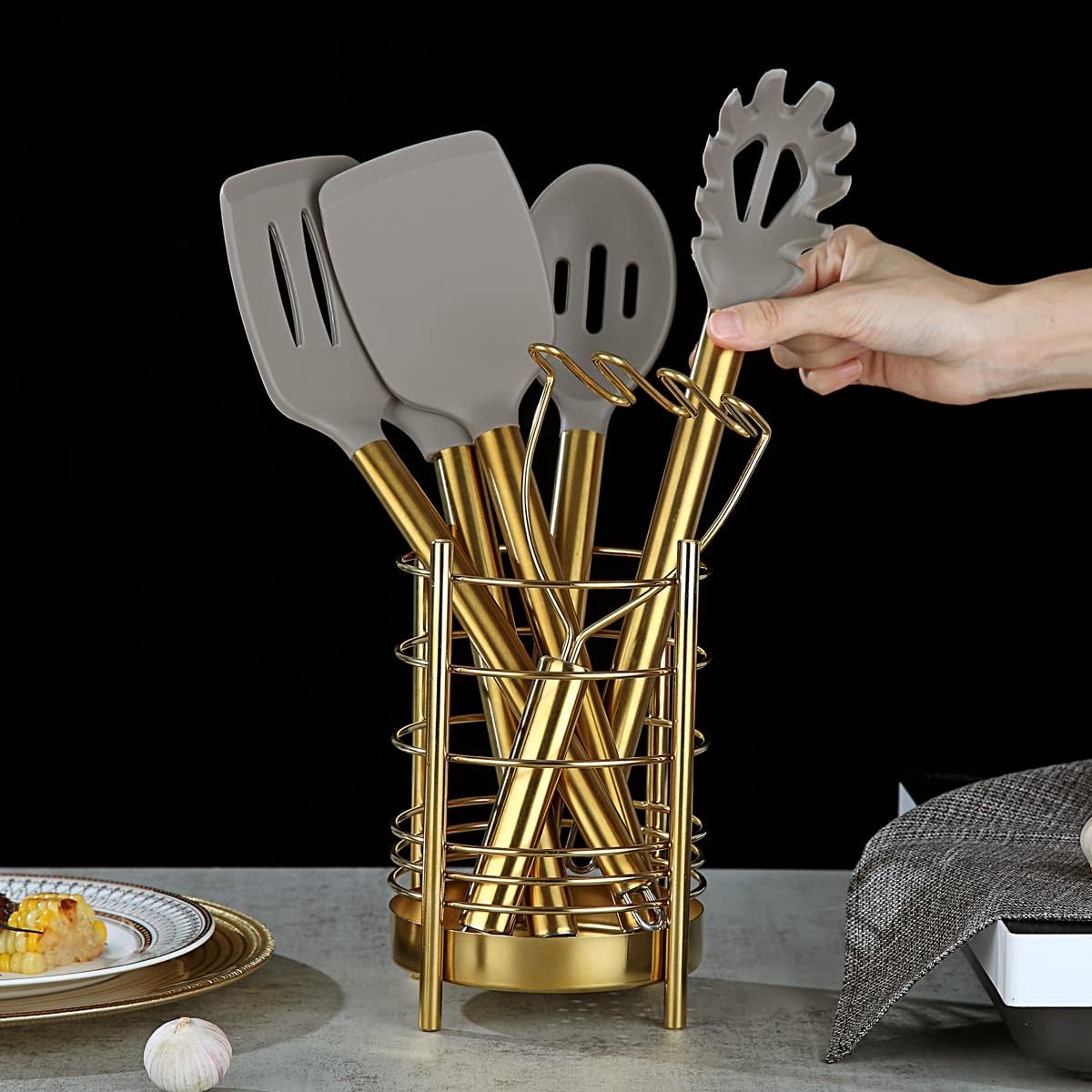 Gold Basting Brush, Non-stick Silicone Kitchen Brush For Cooking With Titanium Gold Plating Handle, Barbeque Brush, Pastry Brush, BBQ Brush, Dishwasher Safe, Easy to Clean