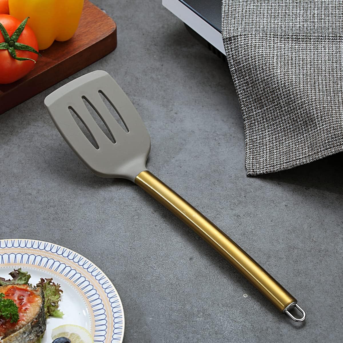 Gold Basting Brush, Non-stick Silicone Kitchen Brush For Cooking With Titanium Gold Plating Handle, Barbeque Brush, Pastry Brush, BBQ Brush, Dishwasher Safe, Easy to Clean