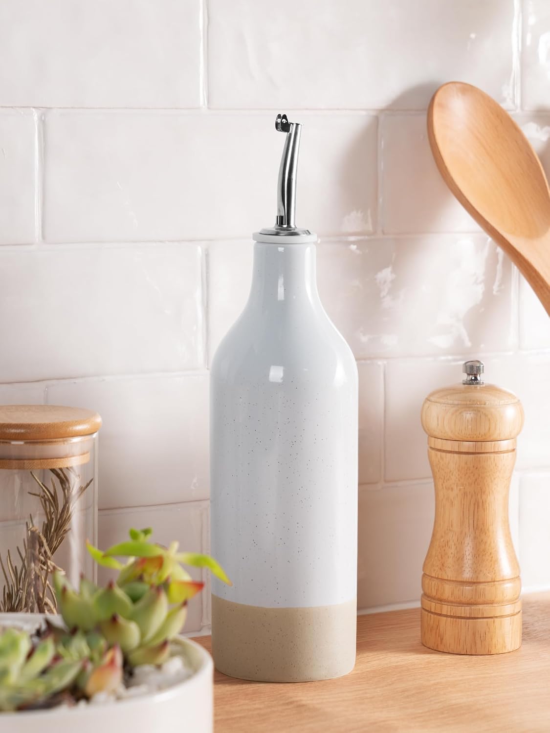 16oz Ceramic Oil Dispenser Bottle, 1 Piece, White | Oil Pourer for Kitchen, Equipped with Stainless Steel Pourers, Suitable for Storing Vinegar, Soy Sauce, Coffee Syrup