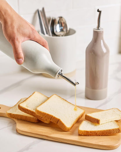 16oz Ceramic Oil Dispenser Bottle, 1 Piece, White | Oil Pourer for Kitchen, Equipped with Stainless Steel Pourers, Suitable for Storing Vinegar, Soy Sauce, Coffee Syrup