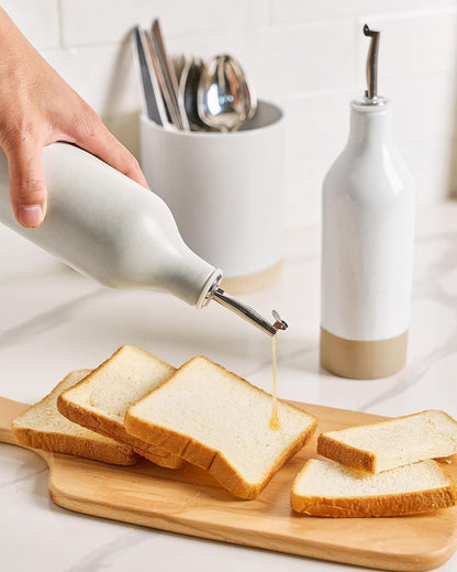16oz Ceramic Oil Dispenser Bottle, 1 Piece, White | Oil Pourer for Kitchen, Equipped with Stainless Steel Pourers, Suitable for Storing Vinegar, Soy Sauce, Coffee Syrup