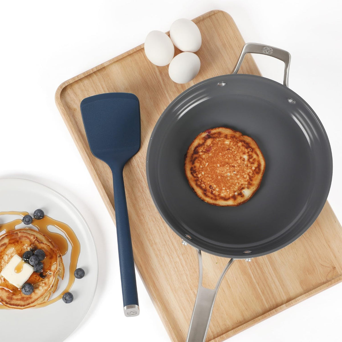 Edge Silicone Slotted Turner, Flexible Silicone Slotted Spatula with Reinforced Core, Heat-Resistant Nonstick-Safe Turner for Draining, Navy