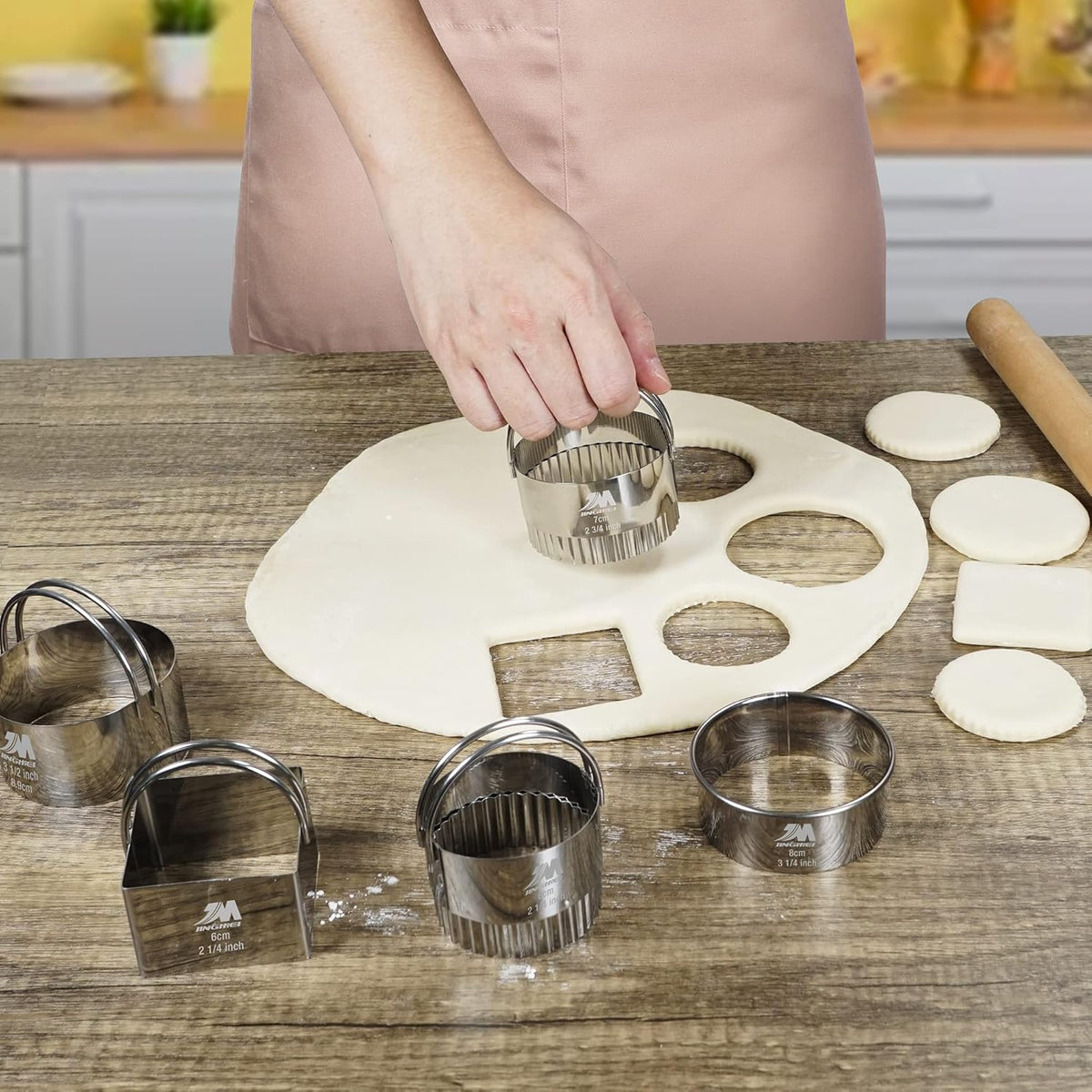 Biscuit Cutter Set for baking (5 Pieces/Set), Round Cookies Cutter with Handle, Professional Baking Dough Tools