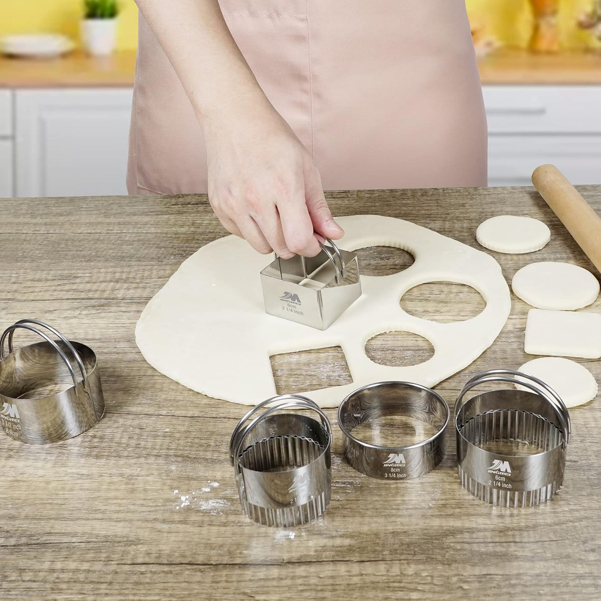 Biscuit Cutter Set for baking (5 Pieces/Set), Round Cookies Cutter with Handle, Professional Baking Dough Tools