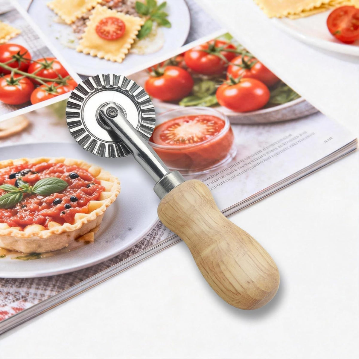 Fluted Pastry Wheel Cutter, 1.5 Inch Pasta Cutter Wheel for Ravioli, Pie Crust & Dough, Pastry Crimper and Pasta Wheel Cutter Tool for Baking, Home Kitchen Use