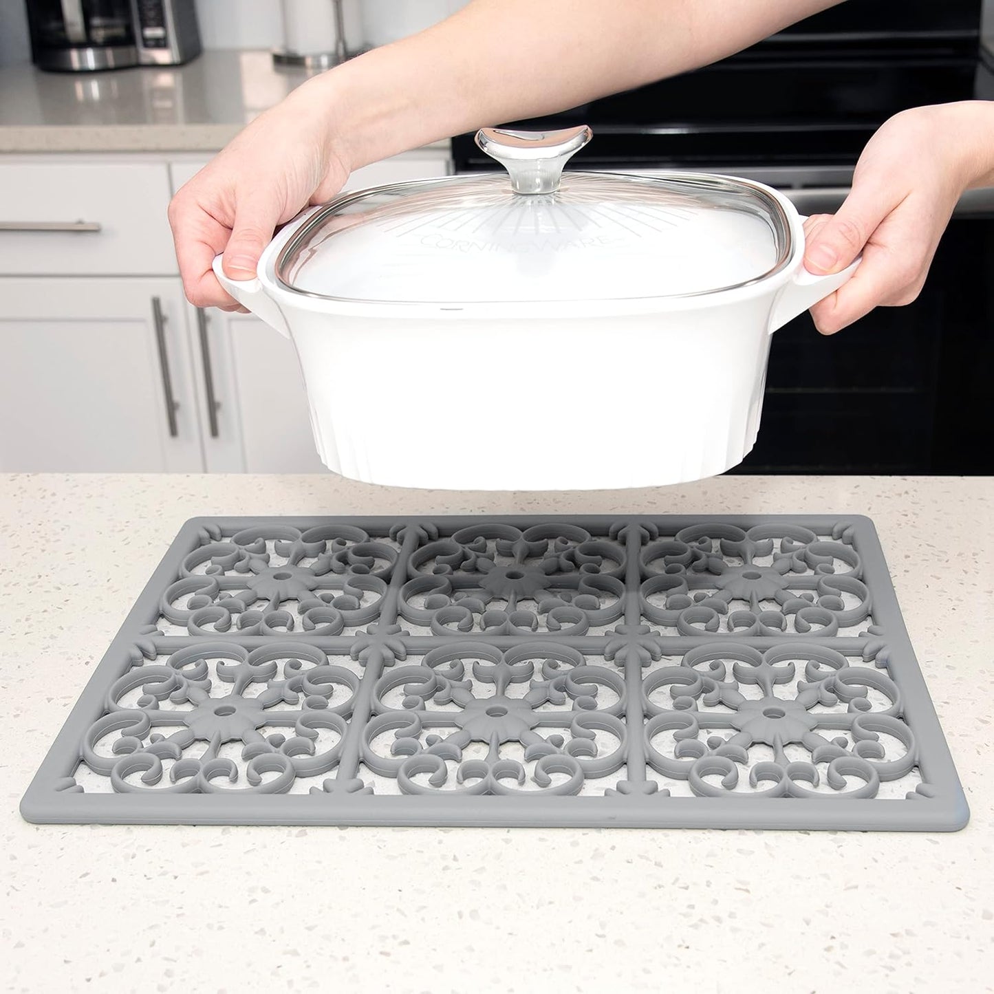 É, Extra Large, Thick, Silicone Trivet for Hot Dishes, Pots, and Pans, Heat Resistant Mat for Countertop, Hot Pad for Kitchen, Easy to Clean, 16 x 12 x 3/8 Inches, White