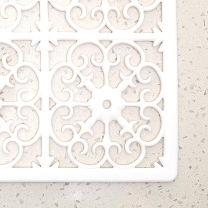 É, Extra Large, Thick, Silicone Trivet for Hot Dishes, Pots, and Pans, Heat Resistant Mat for Countertop, Hot Pad for Kitchen, Easy to Clean, 16 x 12 x 3/8 Inches, White