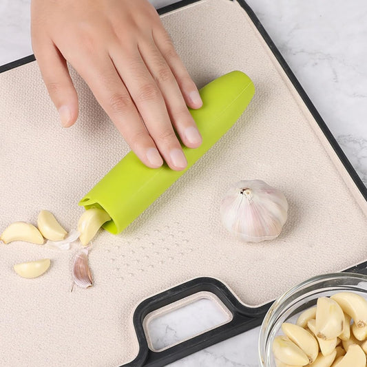 Silicone Garlic Peeler 2 Piece, Green Garlic Roller, Seal the Bottom Design, with Hanging Holes, Easy to Operate and Dishwasher Safe.