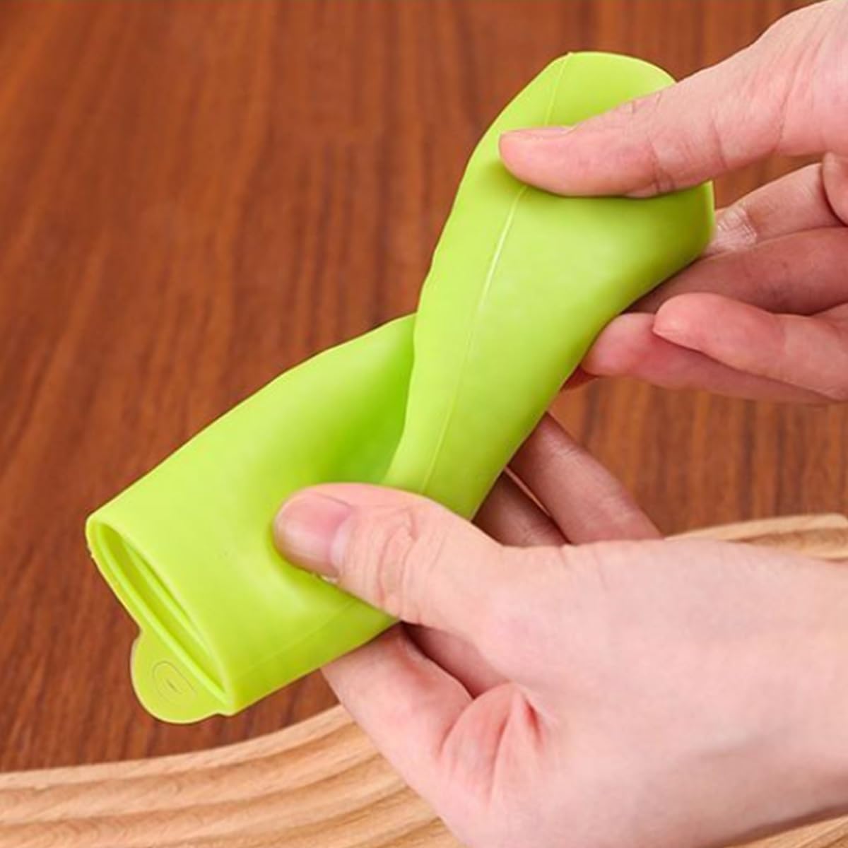Silicone Garlic Peeler 2 Piece, Green Garlic Roller, Seal the Bottom Design, with Hanging Holes, Easy to Operate and Dishwasher Safe.