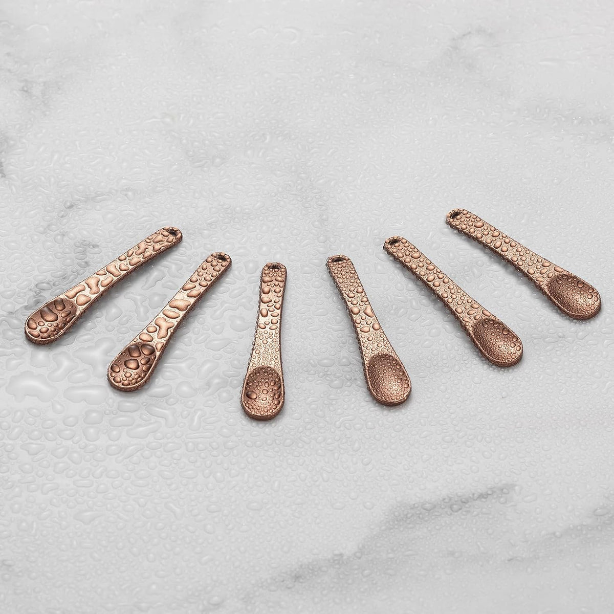 6 Pieces Metal Cosmetic Skincare Spatula, Mini Mask facial Reusable Scoop, Makeup Beauty Spoons for Cream, Lotions, Moisturizers (Rose Gold, Gold, Silver)