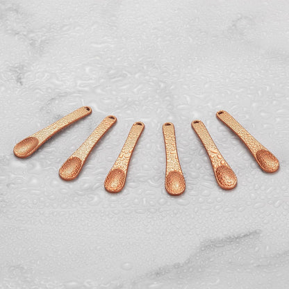 6 Pieces Metal Cosmetic Skincare Spatula, Mini Mask facial Reusable Scoop, Makeup Beauty Spoons for Cream, Lotions, Moisturizers (Rose Gold, Gold, Silver)